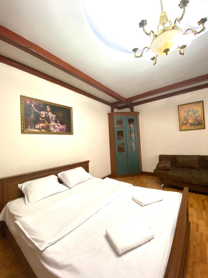 Квартира Подобово В Центрі На Вулиці Проспект Свободи 7 Lviv Bagian luar foto